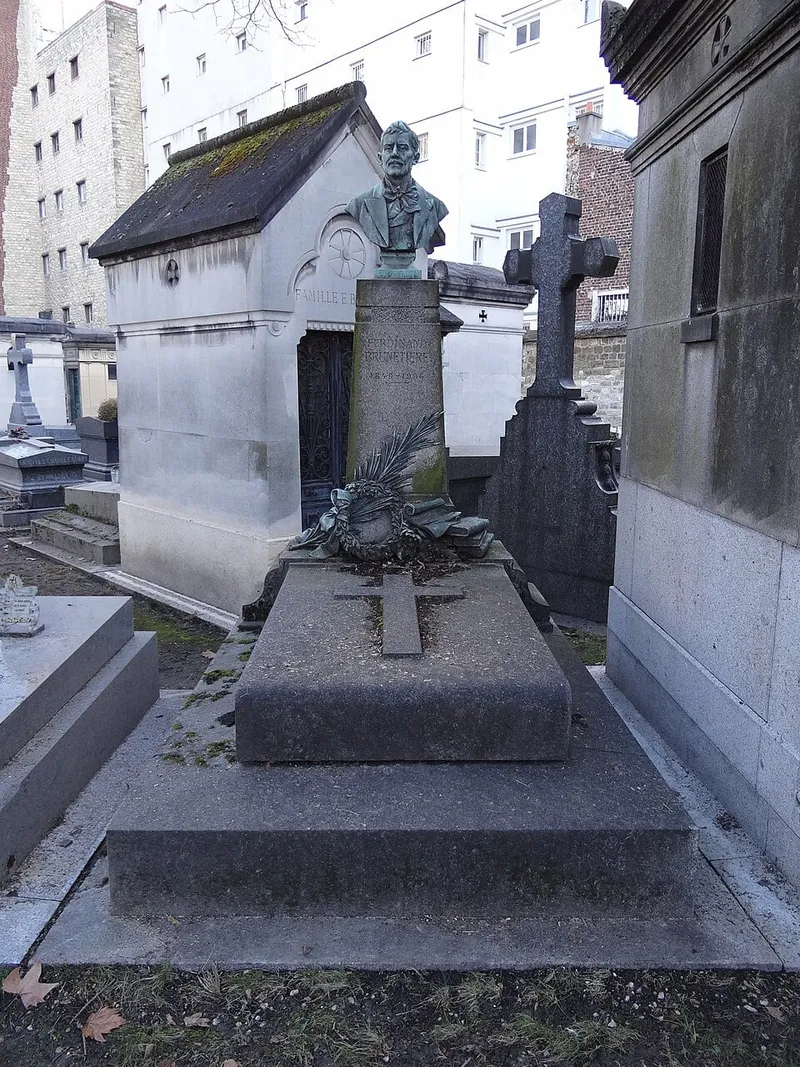 Photographie : la tombe de Ferdinand Brunetière au cimetière du Montparnasse