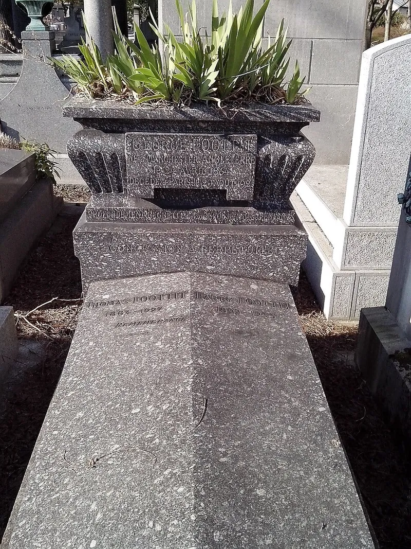 Photographie : la tombe de Foottit au cimetière du Père-Lachaise