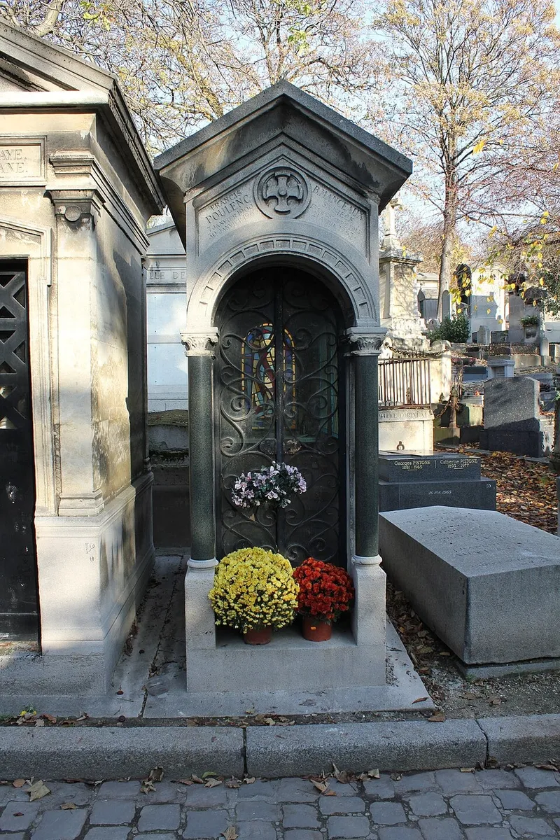 Photographie : la tombe de Francis Poulenc au cimetière du Père-Lachaise