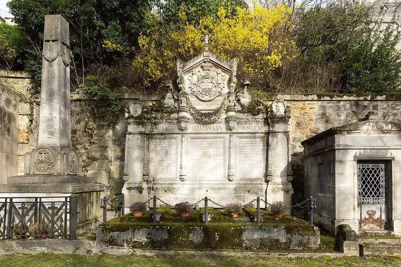 Photographie : la tombe de François-Étienne Kellermann au cimetière du Père-Lachaise