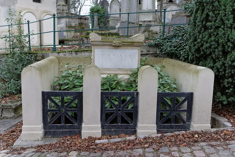 Photographie : la tombe de François-Joseph Talma, au Père-Lachaise
