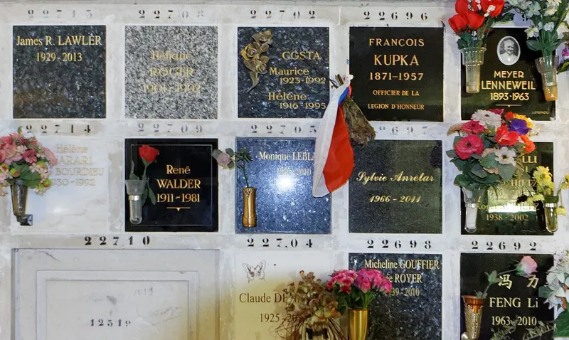 Photographie : la tombe de François Kupka au cimetière du Père-Lachaise