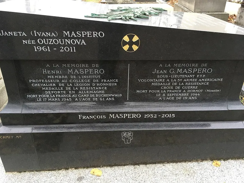 Photographie : la tombe de François Maspero au cimetière du Montparnasse