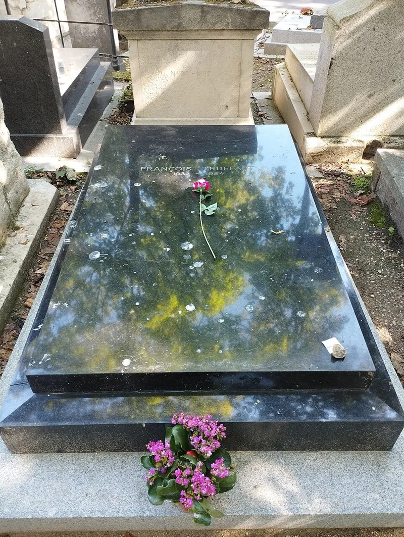 Photographie : la tombe de François Truffaut au cimetière de Montmartre