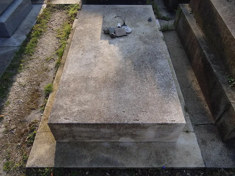 Photographie : la tombe de François Weyergans au cimetière du Montparnasse