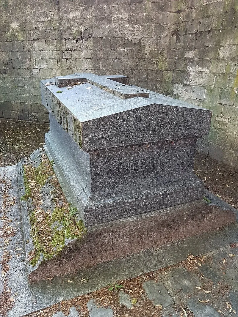 Photographie : la tombe de Gaston de Galliffet au cimetière du Montparnasse