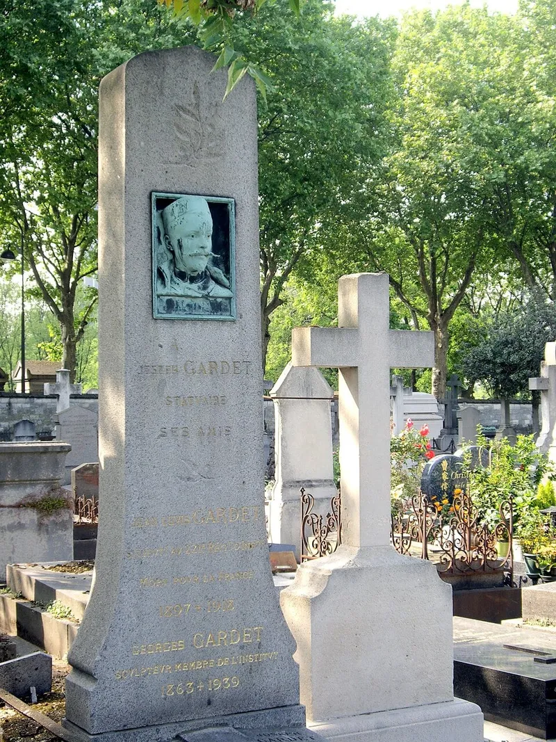 Photographie : la tombe de Georges Gardet au cimetière du Montparnasse