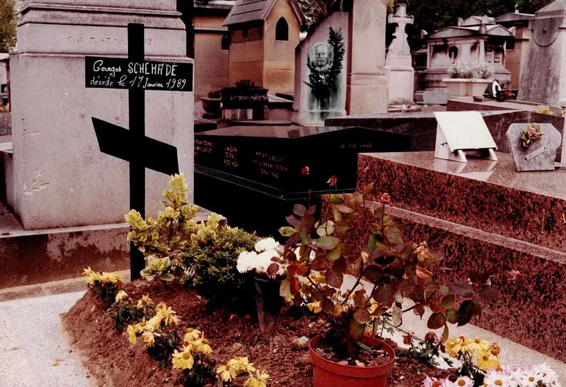 Photographie : la tombe de Georges Schehadé au cimetière du Montparnasse