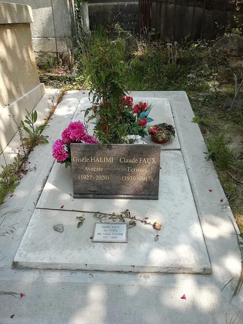 Photographie : la tombe de Gisèle Halimi au cimetière du Père-Lachaise