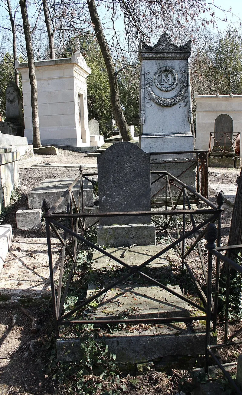 Photographie : la tombe de Jacques Charles au cimetière du Père-Lachaise