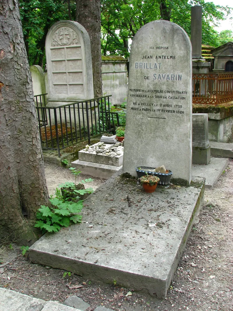 Photographie : la tombe de Jean Anthelme Brillat-Savarin au cimetière du Père-Lachaise