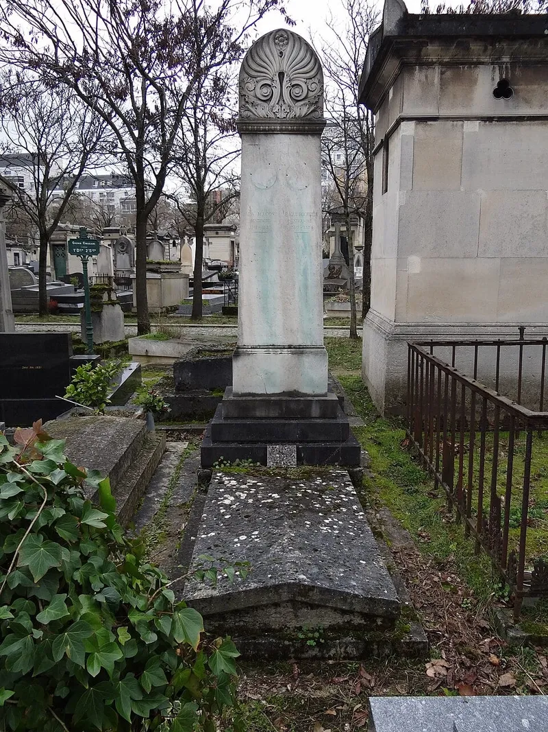 Photographie : la tombe de Jean-Antoine Houdon au cimetière du Montparnasse