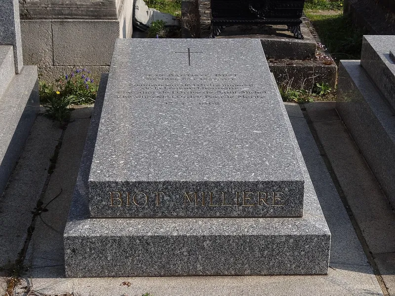 Photographie : la tombe de Jean-Baptiste Biot au cimetière du Montparnasse