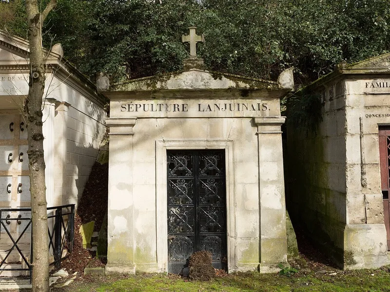 Photographie : la tombe de Jean-Denis Lanjuinais au cimetière du Père-Lachaise
