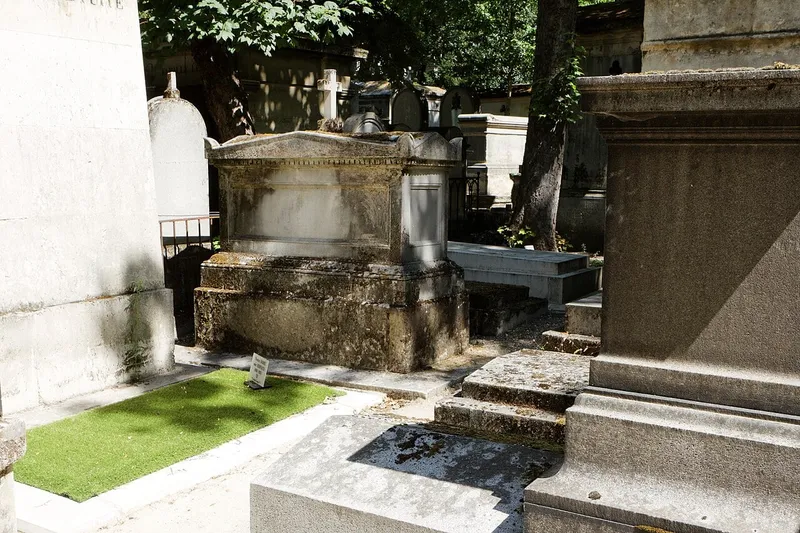 Photographie : la tombe de Jean-Étienne Esquirol au cimetière du Père-Lachaise