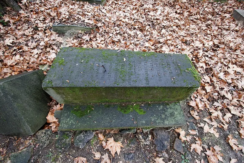 Photographie : la tombe de Jean-Henri Hassenfratz au cimetière du Père-Lachaise