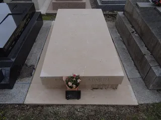 Photographie : la tombe de Jean Tibéri au cimetière du Montparnasse