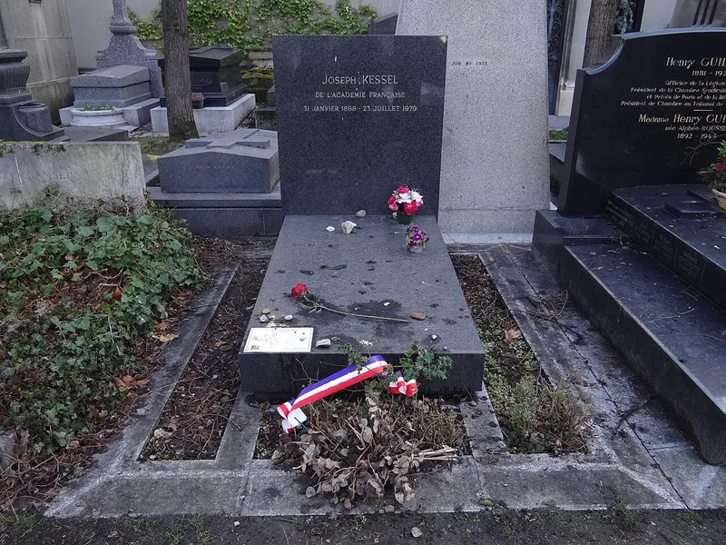 Photographie : la tombe de Joseph Kessel au cimetière du Montparnasse