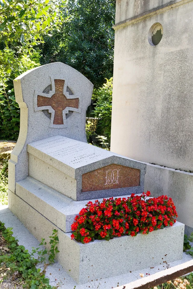 Photographie : la tombe de Louis Dumont au cimetière du Père-Lachaise