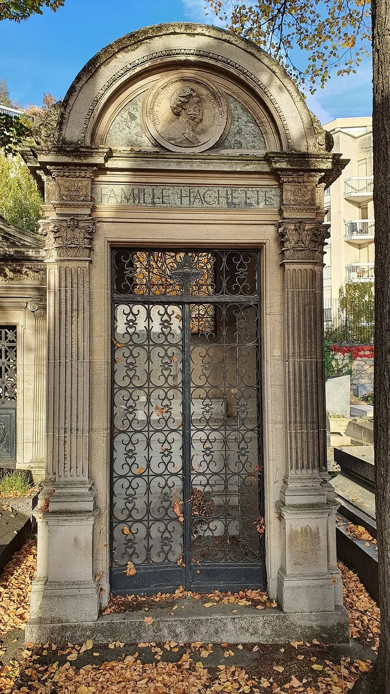 Photographie : la tombe de Louis Hachette au cimetière du Montparnasse