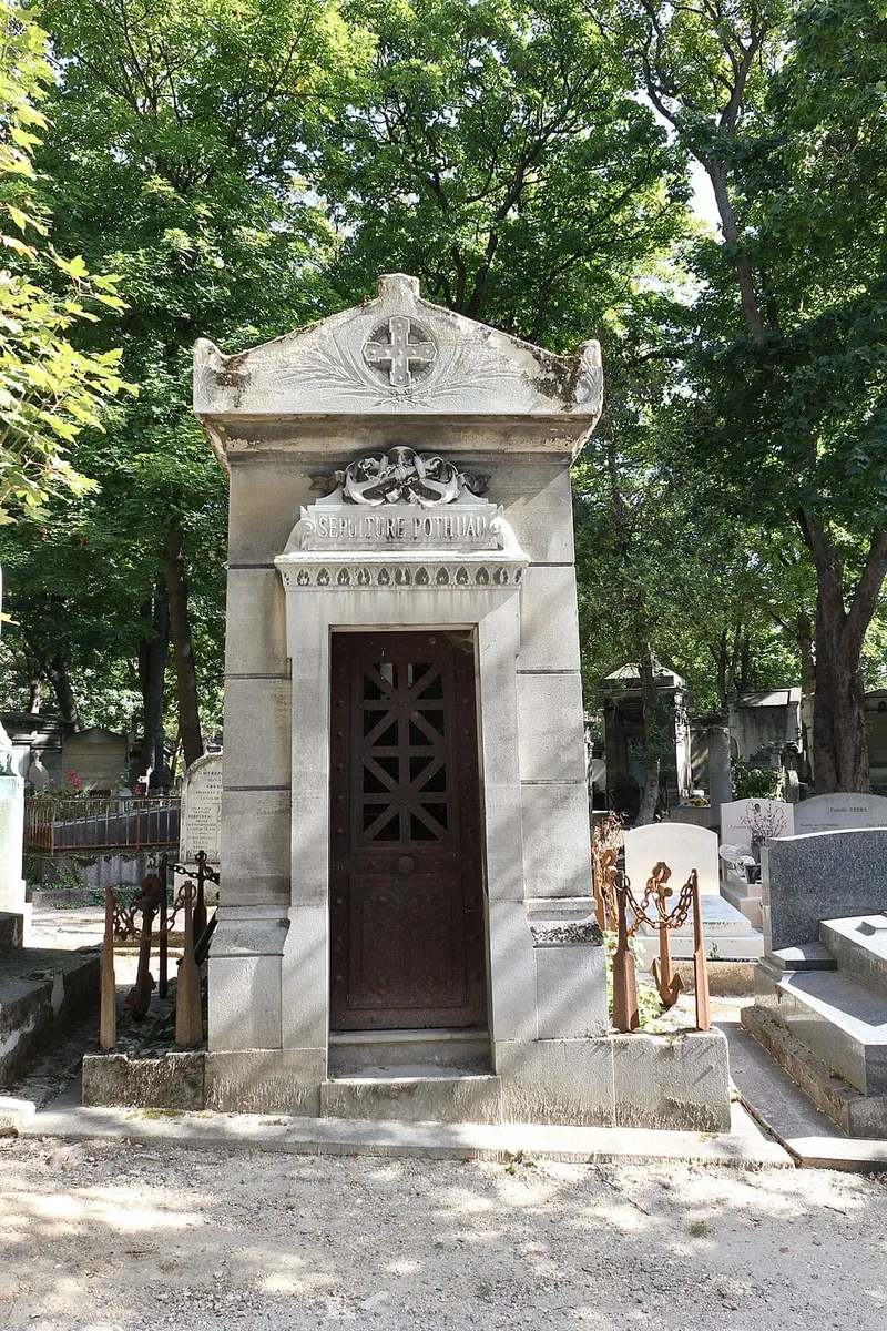 Photographie : la chapelle funéraire de l'amiral Pothuau