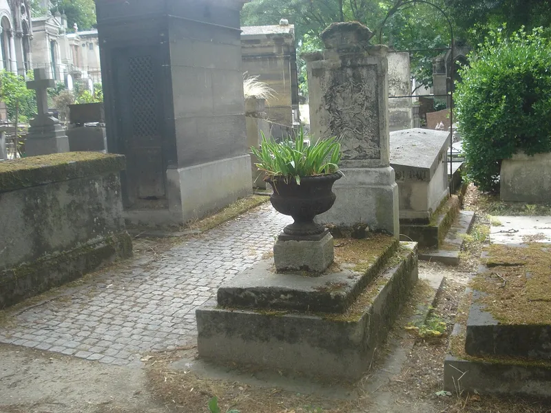 Photographie : la tombe de Louis Reybaud au cimetière de Montmartre