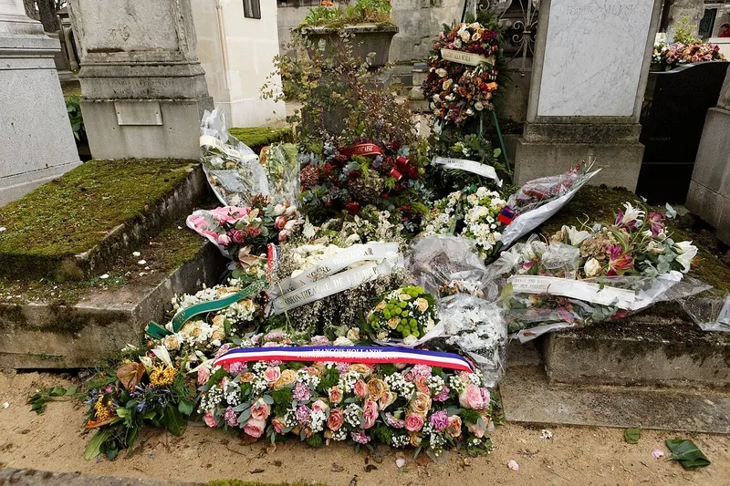 Photographie : la tombe de Luc Bondy au cimetière du Père-Lachaise