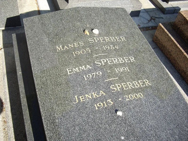 Photographie : la tombe de Manès Sperber au cimetière du Montparnasse