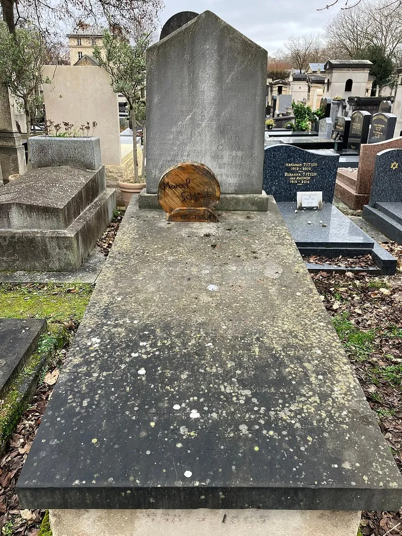 Photographie : la tombe de Marcel Schwob au cimetière du Montparnasse