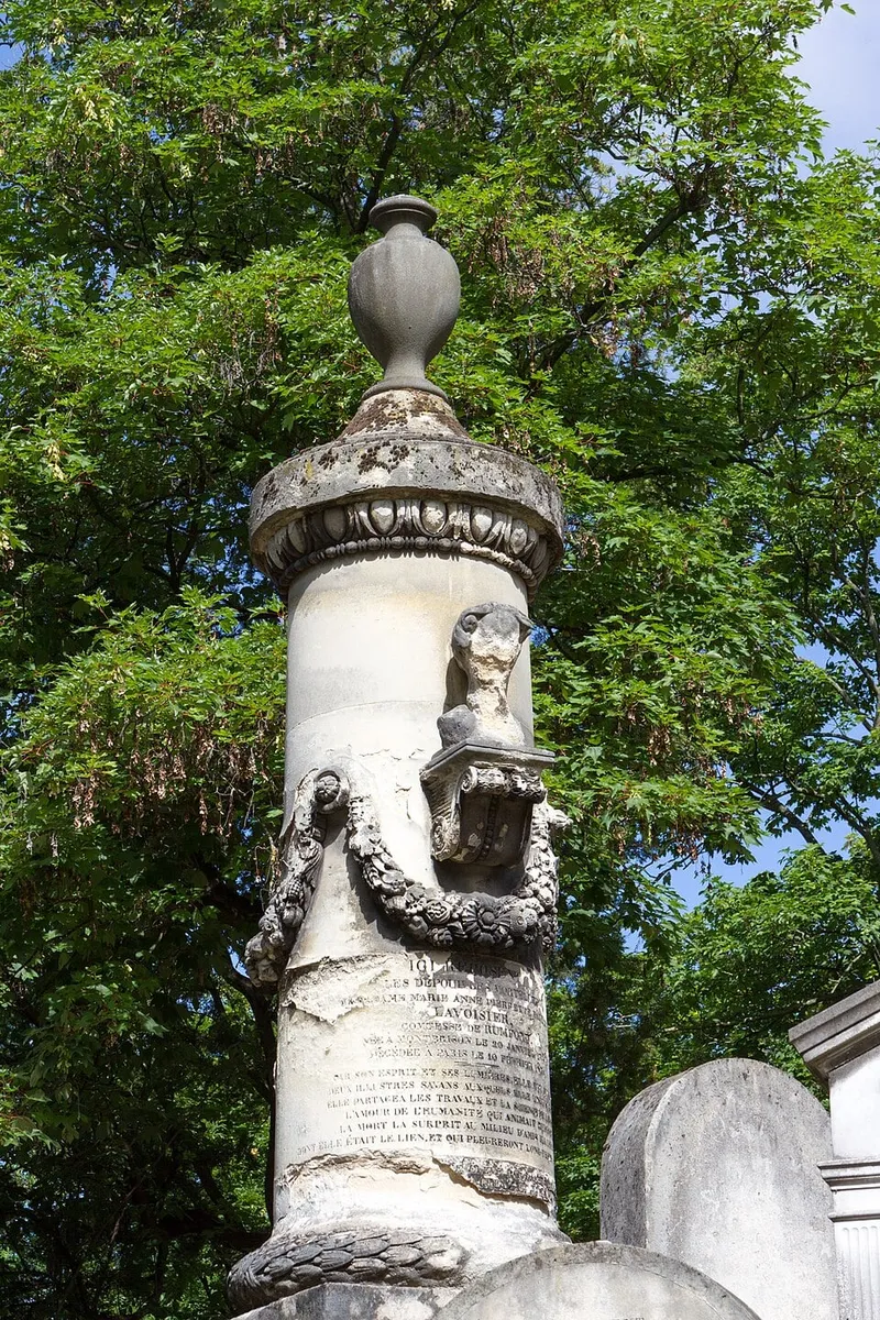 Photographie : la tombe de Marie-Anne-Pierrette Paulze au cimetière du Père-Lachaise