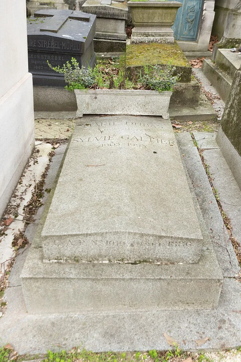 Photographie : la tombe de Marie Dubas au cimetière du Père-Lachaise