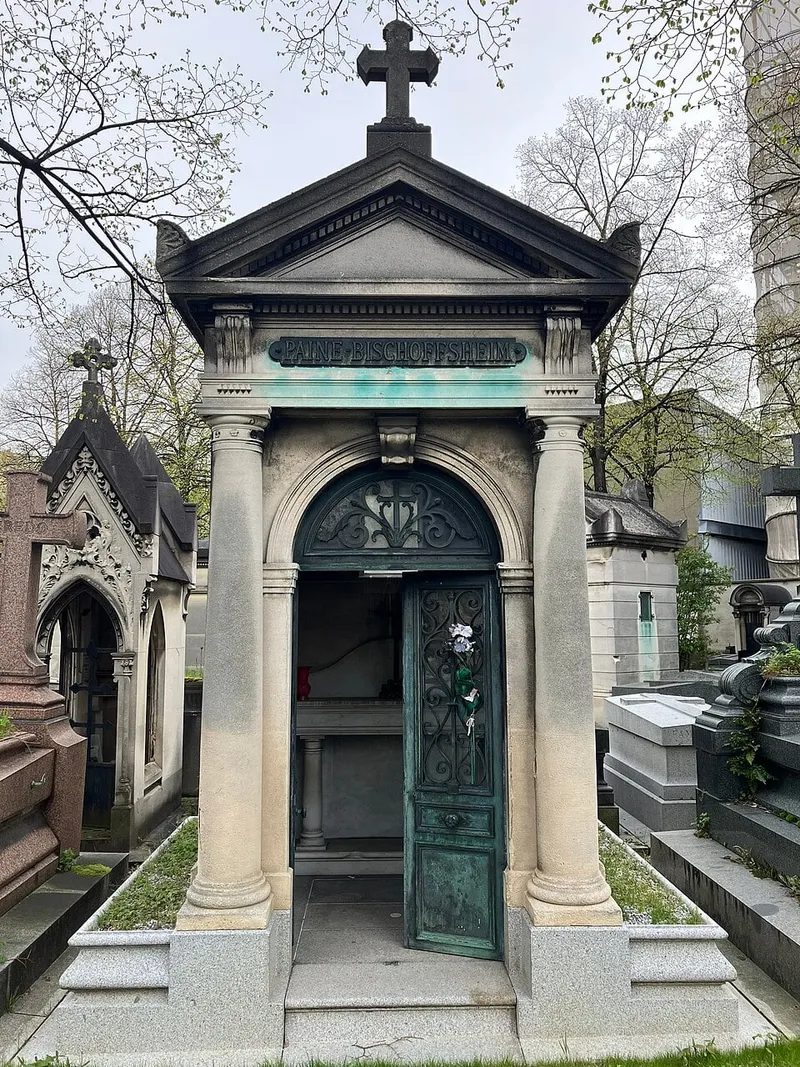 Photographie : la tombe de Marie-Laure de Noailles au cimetière du Montparnasse