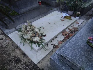 Photographie : la tombe de Marielle de Sarnez au cimetière du Montparnasse
