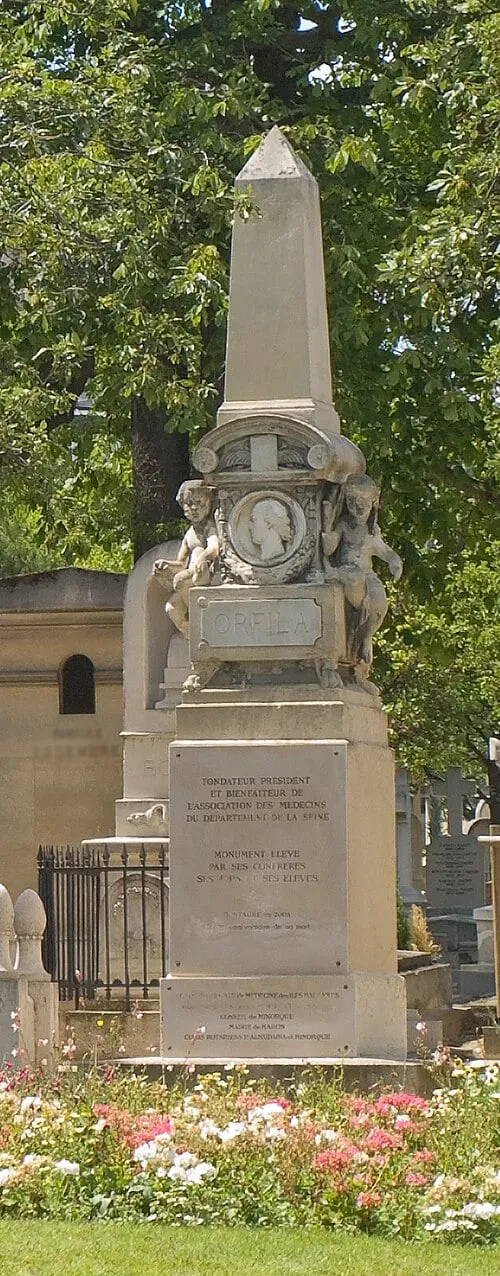 Photographie : la tombe de Mathieu Orfila au cimetière du Montparnasse
