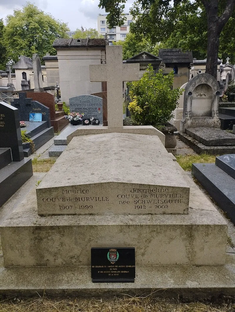 Photographie : la tombe de Maurice Couve de Murville au cimetière du Montparnasse