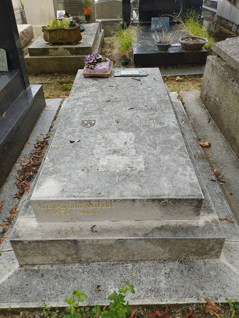Photographie : la tombe de Maurice Kriegel-Valrimont au cimetière du Montparnasse