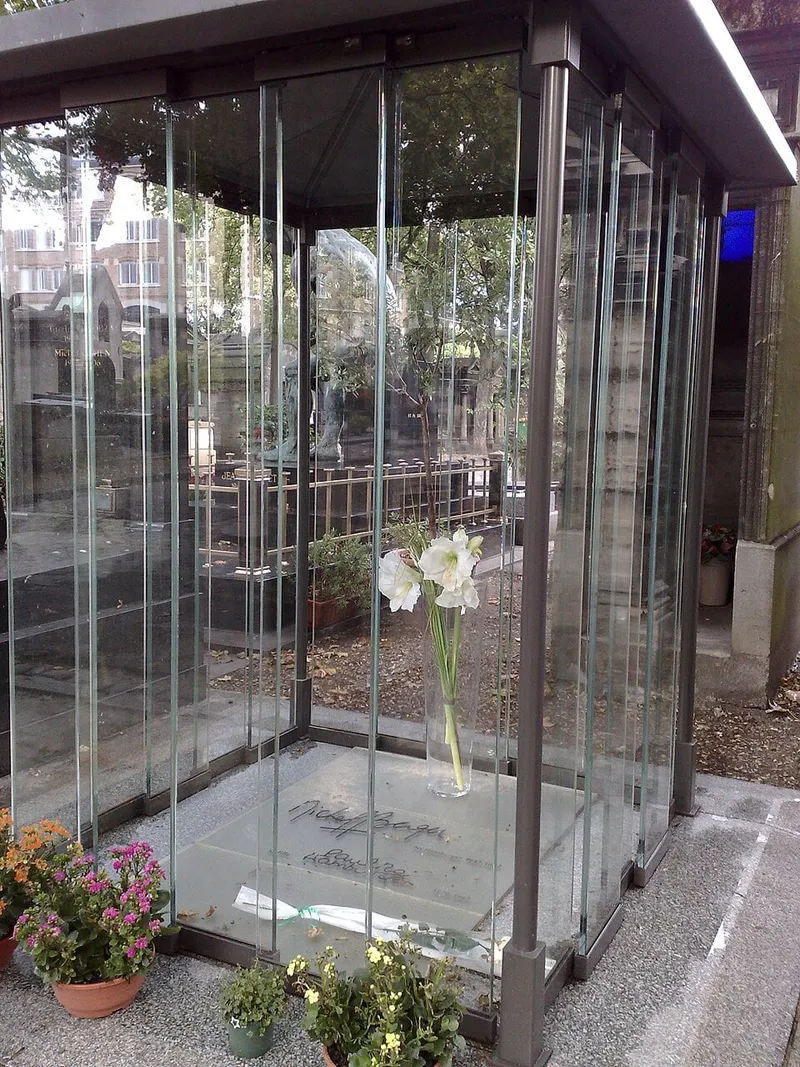 Photographie : la tombe de Michel Berger au cimetière de Montmartre