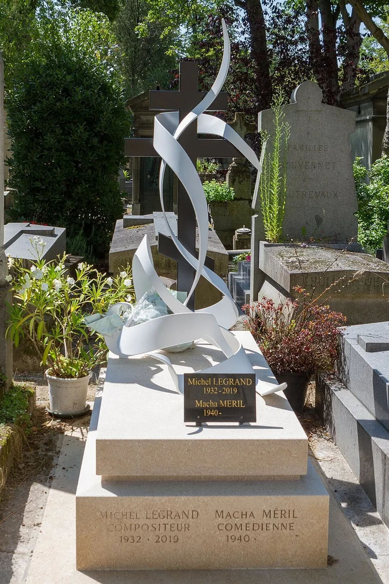 Photographie : la tombe de Michel Legrand au cimetière du Père-Lachaise