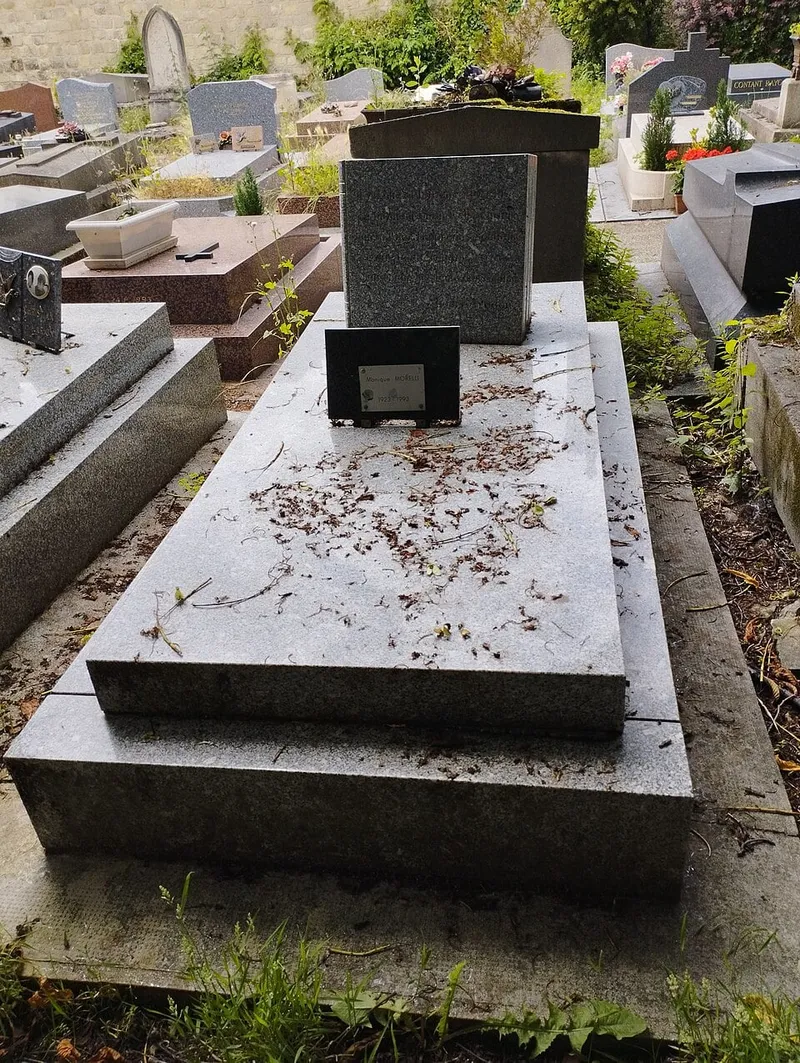 Photographie : la tombe de Monique Morelli au cimetière de Montmartre