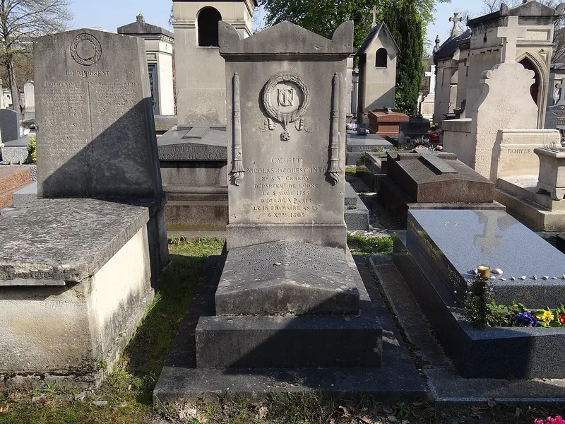 Photographie : la tombe de Nicolas-Jacques Conté au cimetière du Montparnasse