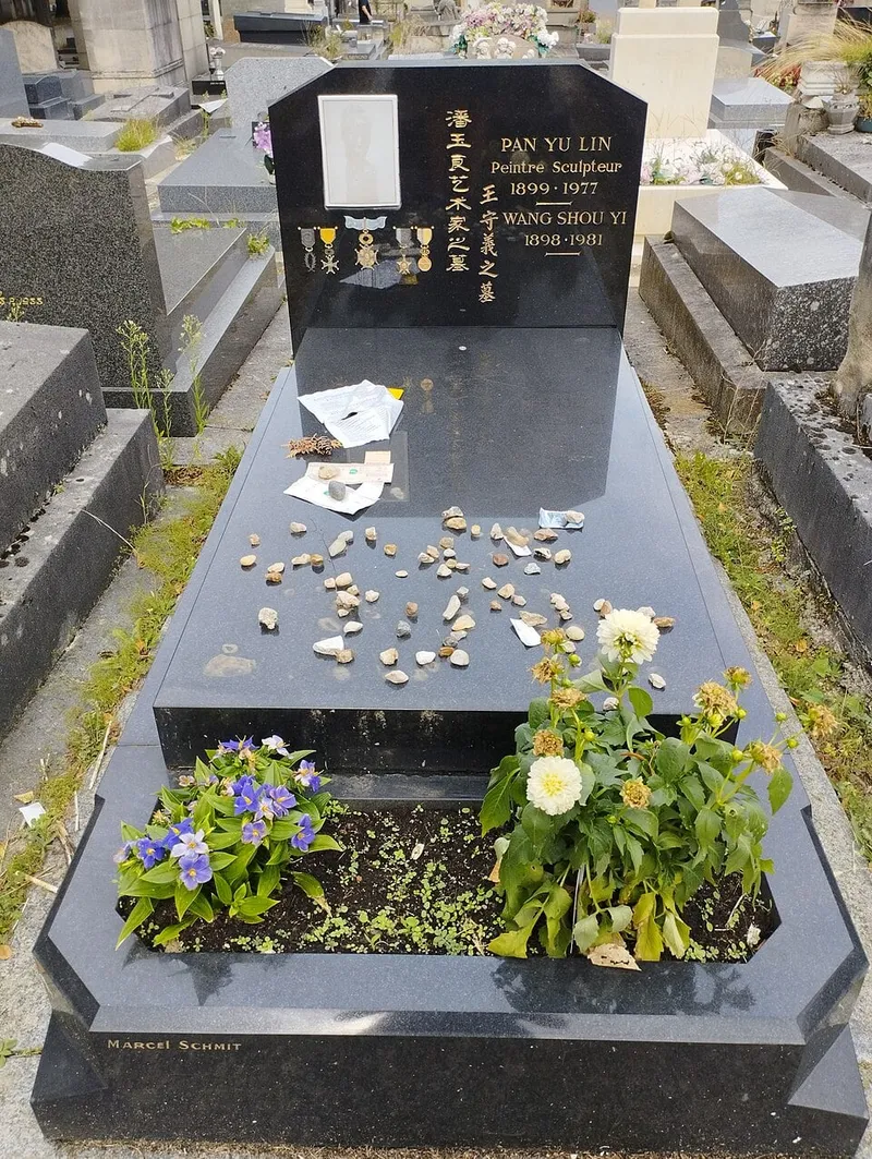 Photographie : la tombe de Pān Yuliang au cimetière du Montparnasse