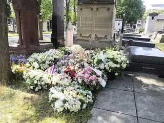 Photographie : la tombe de Philippe Labro au cimetière du Montparnasse