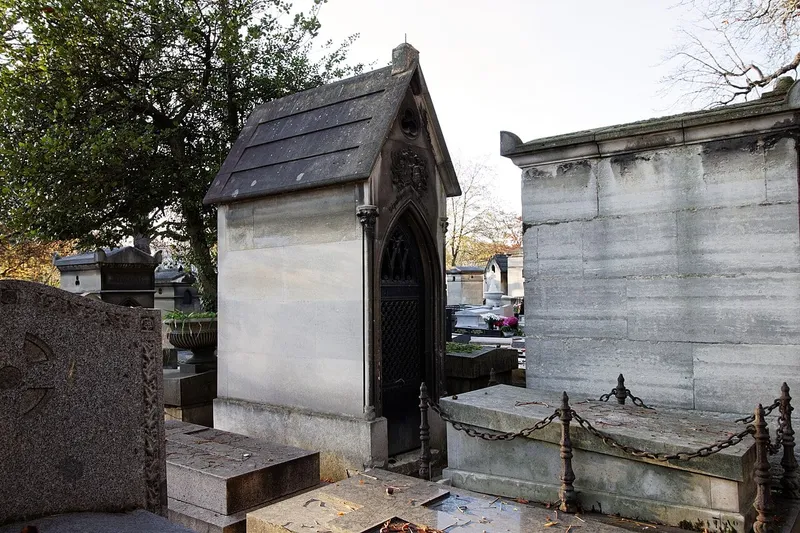 Photographie : la tombe de Pierre Augereau au cimetière du Père-Lachaise