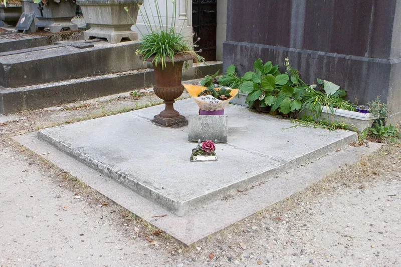 Photographie : la tombe de Pierre Grimblat au cimetière du Père-Lachaise