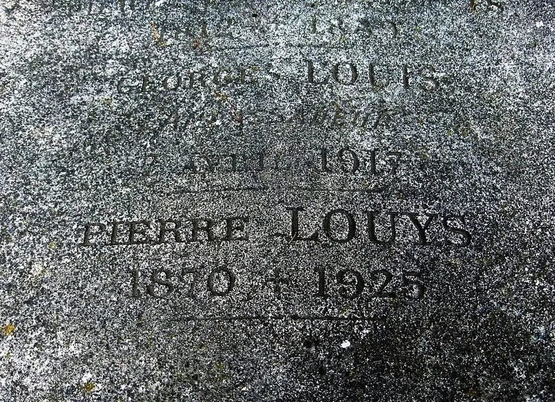 Photographie : la tombe de Pierre Louÿs au cimetière du Montparnasse