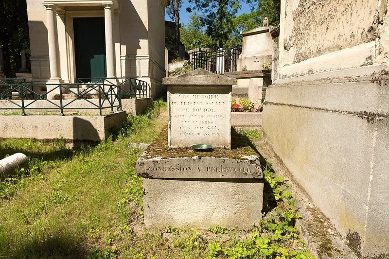 Photographie : la tombe de René Savary au cimetière du Père-Lachaise
