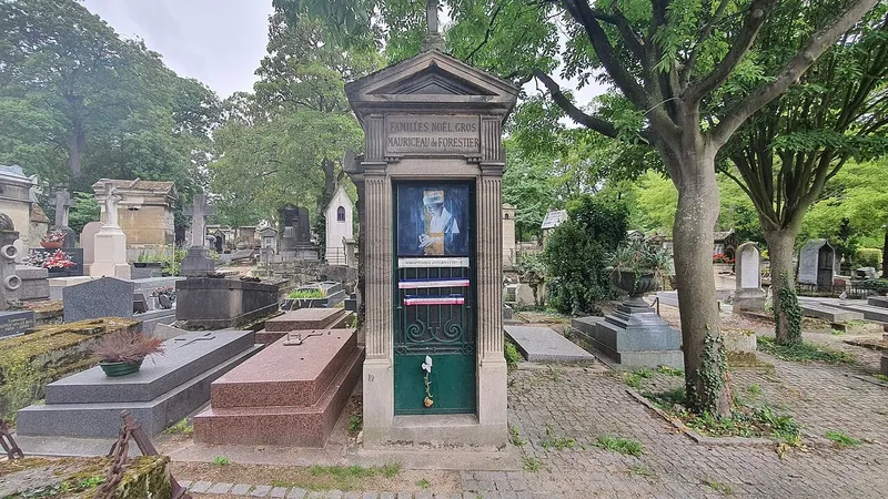 Photographie : la tombe de Suzanne Noël au cimetière de Montmartre
