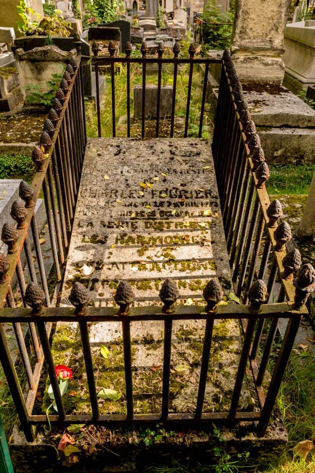 Photographie : la tombe de Charles Fourier au cimetière de Montmartre