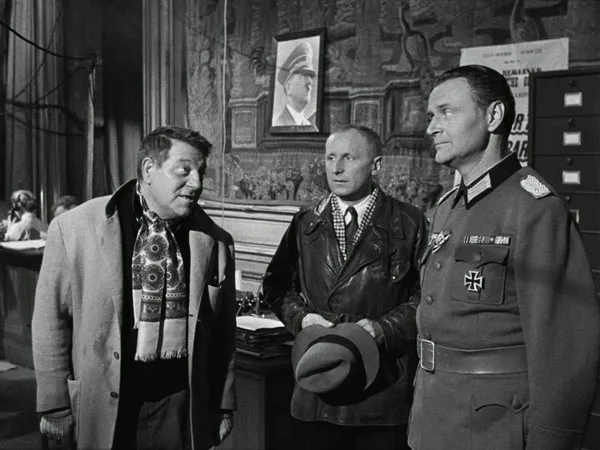 Tournage des scènes de la Kommandantur dans "La Traversée de Paris"