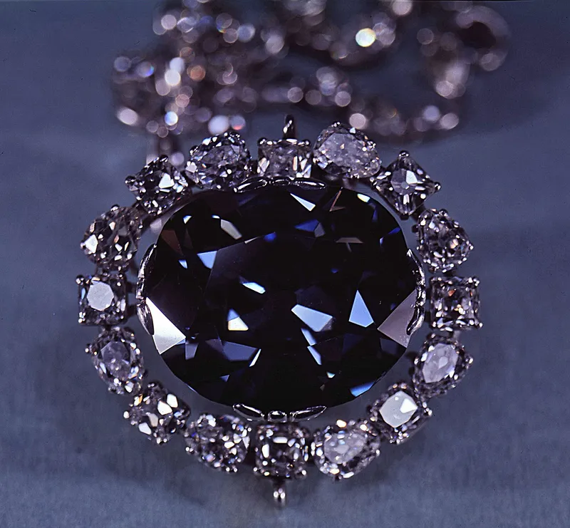Vol des bijoux de la Couronne à l'Hôtel du Garde-Meuble